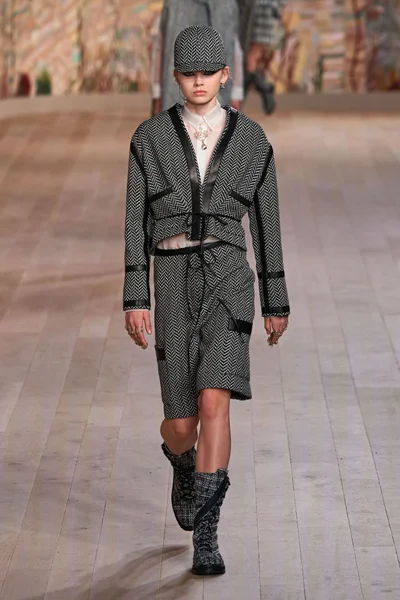 Look 21